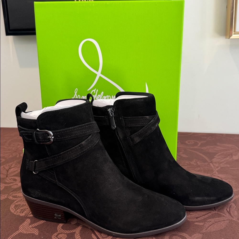 Sam Edelman Suede Leather Booties. Size 7 - Picture 6 of 15